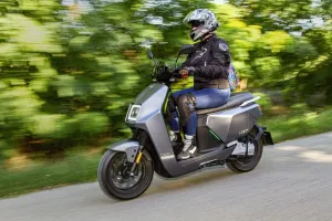 Jelentős KRESZ módosítás 2025-ben